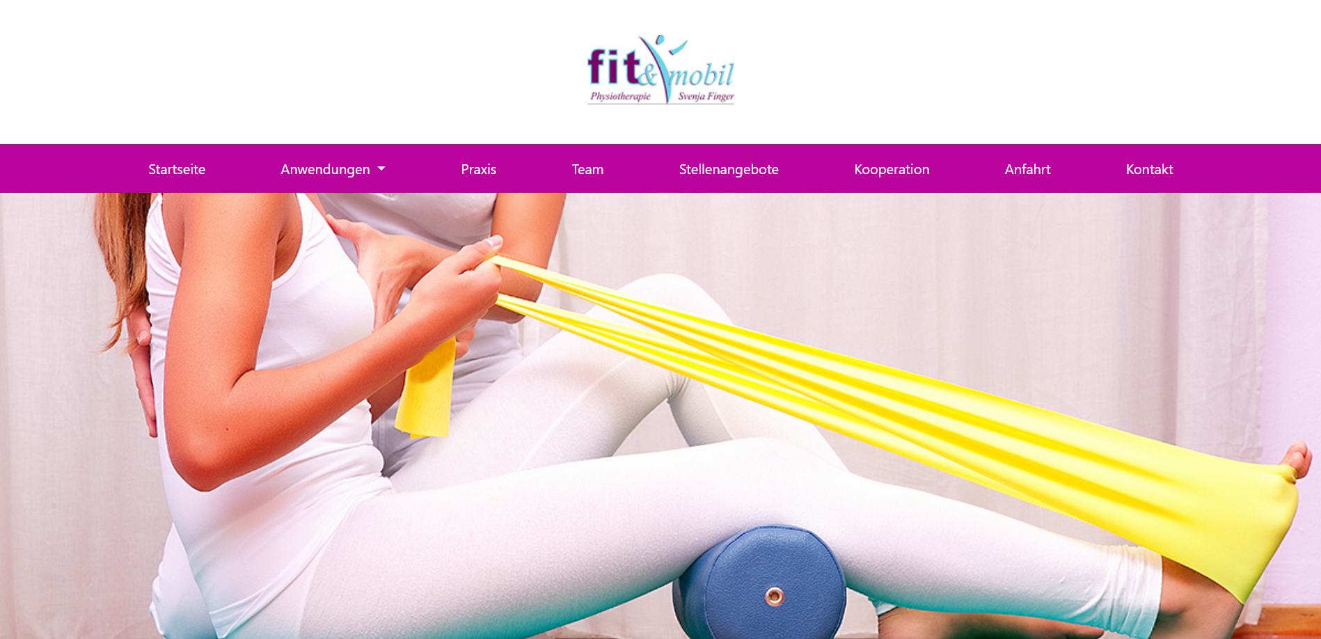 Screenshot der Startseite von Fit und Mobil Müller mit Physiotherapie-Motiv